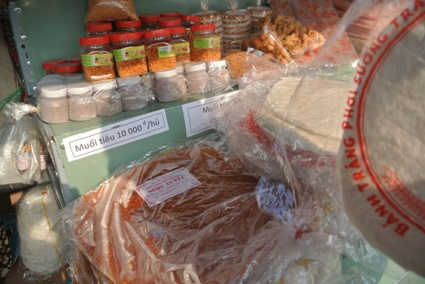 le-hoi-banh-trang-phoi-suong-2016 (2)