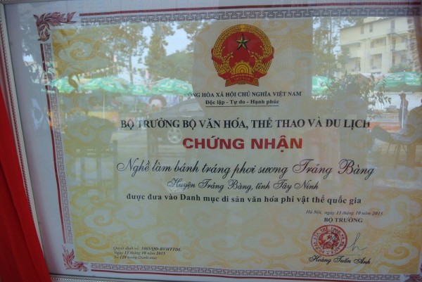 le-hoi-banh-trang-phoi-suong-2016 (5)