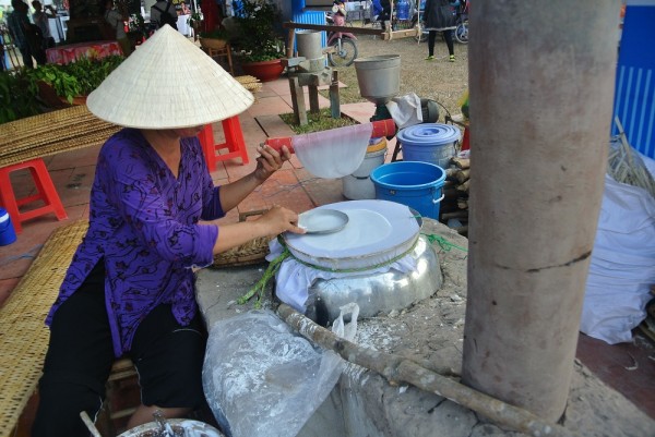 le-hoi-banh-trang-phoi-suong-2016 (7)